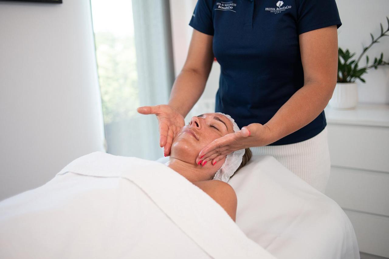 Hotel Bonifacio Spa&Sport Resort Sochocin Dış mekan fotoğraf