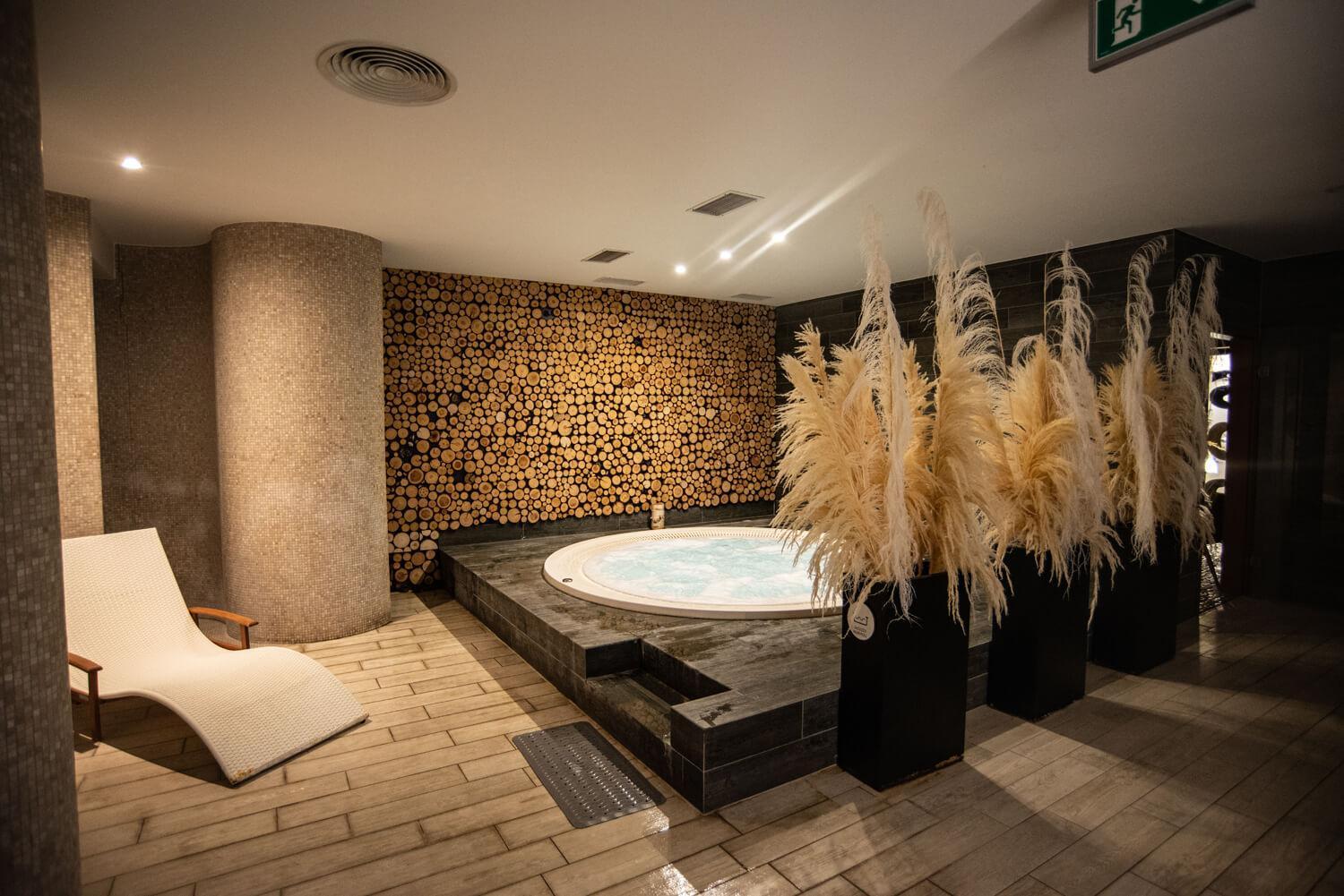 Hotel Bonifacio Spa&Sport Resort Sochocin Dış mekan fotoğraf